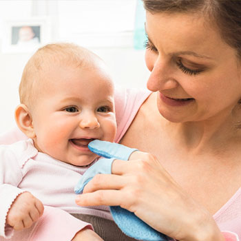Mundhygiene noch bevor der erste Zahn sprießt