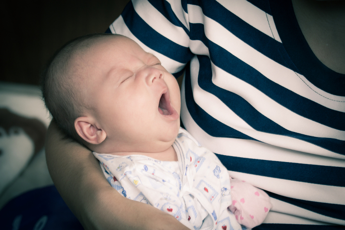 Einschlafroutine zu Bett bringen